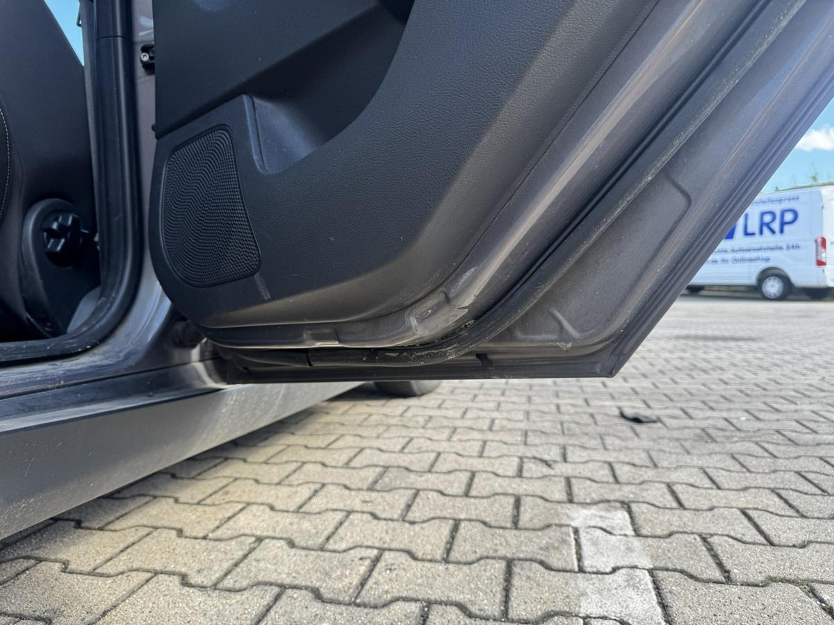 Ford Focus 3 original T&uuml;r hinten rechts Brisbane Braun Kombi Rohbau Bj.2012